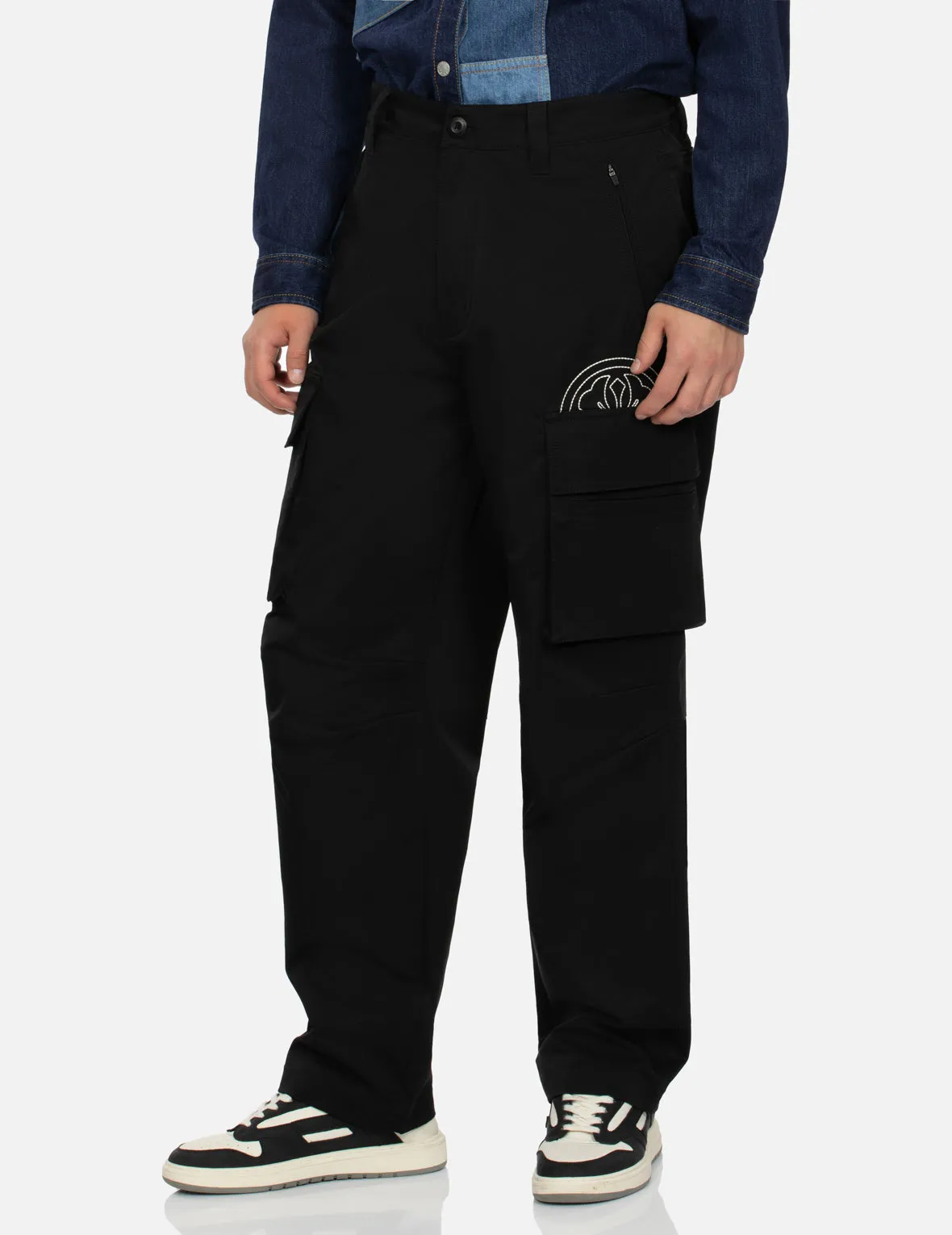 Kamon and Seagull Embroidery Loose Fit Cargo Pants