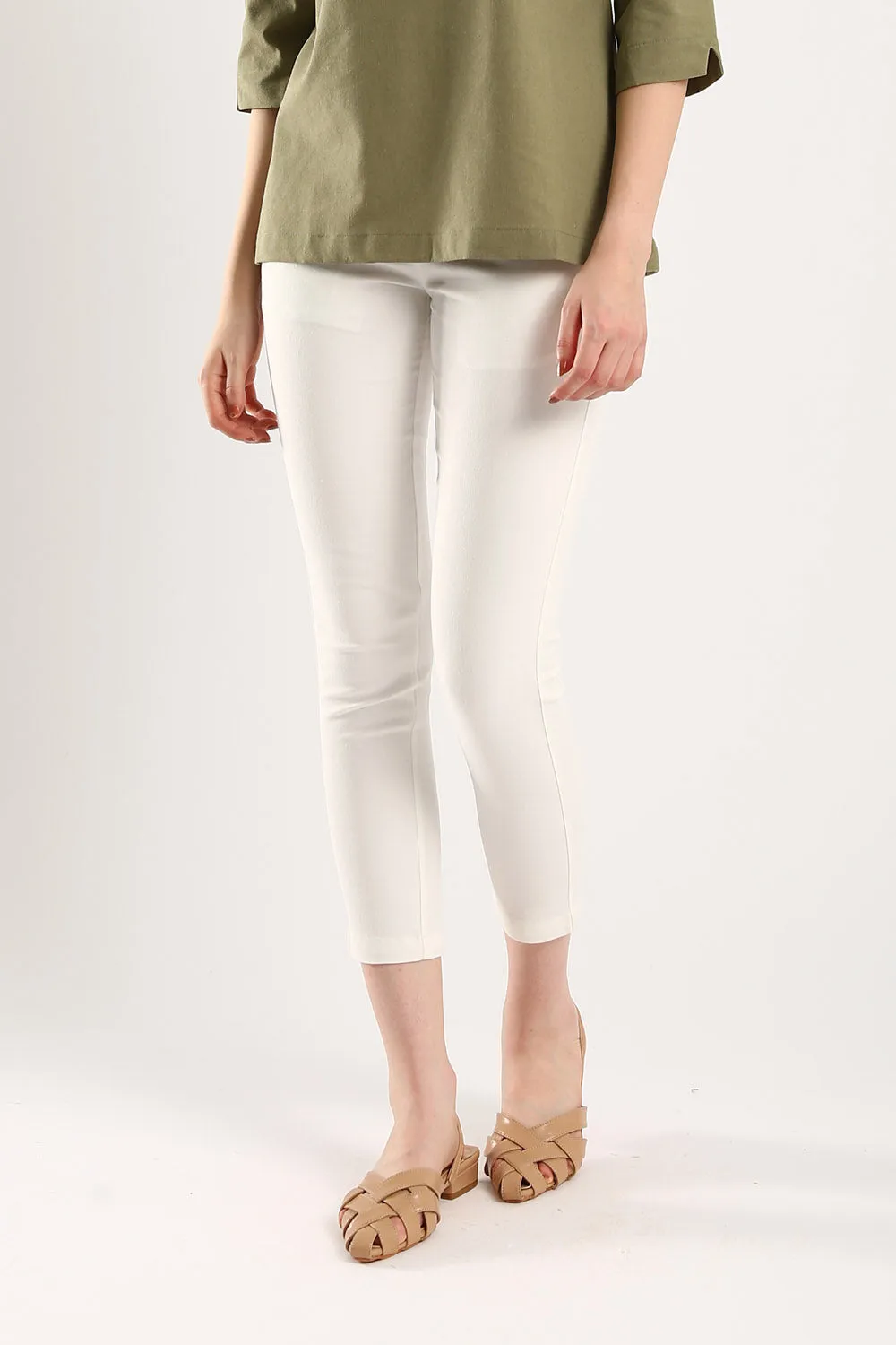 Simple Spirit Stretchable Cotton Pants in White