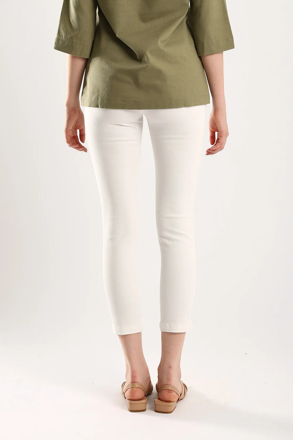 Simple Spirit Stretchable Cotton Pants in White