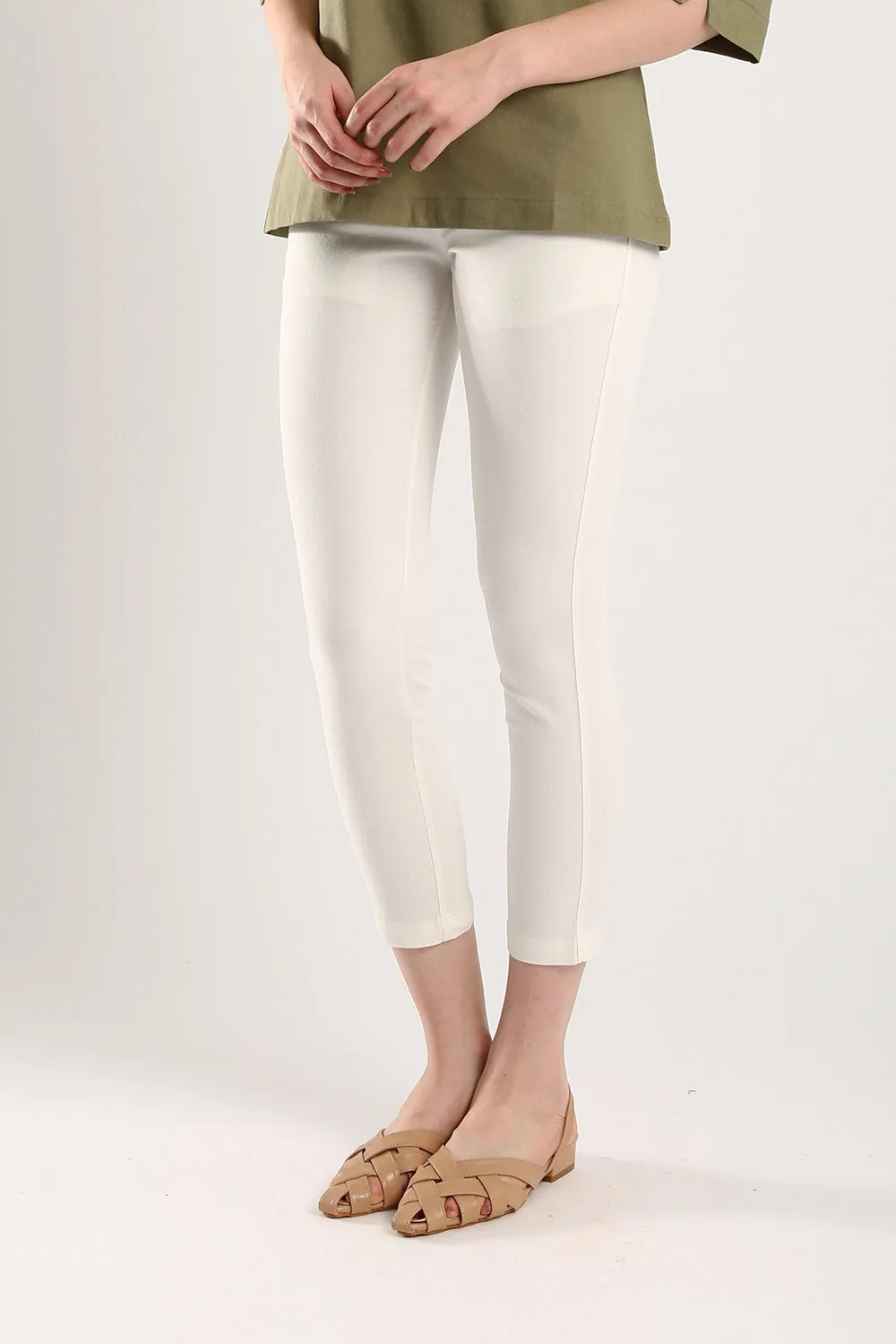 Simple Spirit Stretchable Cotton Pants in White