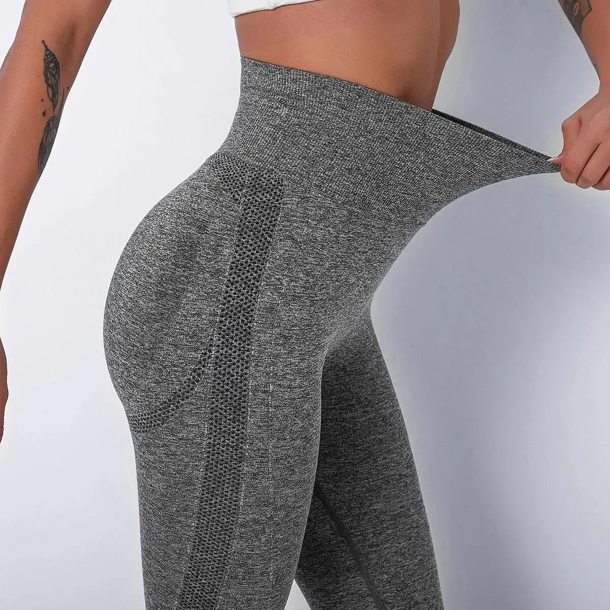 Sleek High-Waisted Yoga Leggings: Premium Seamless Fitness Wear