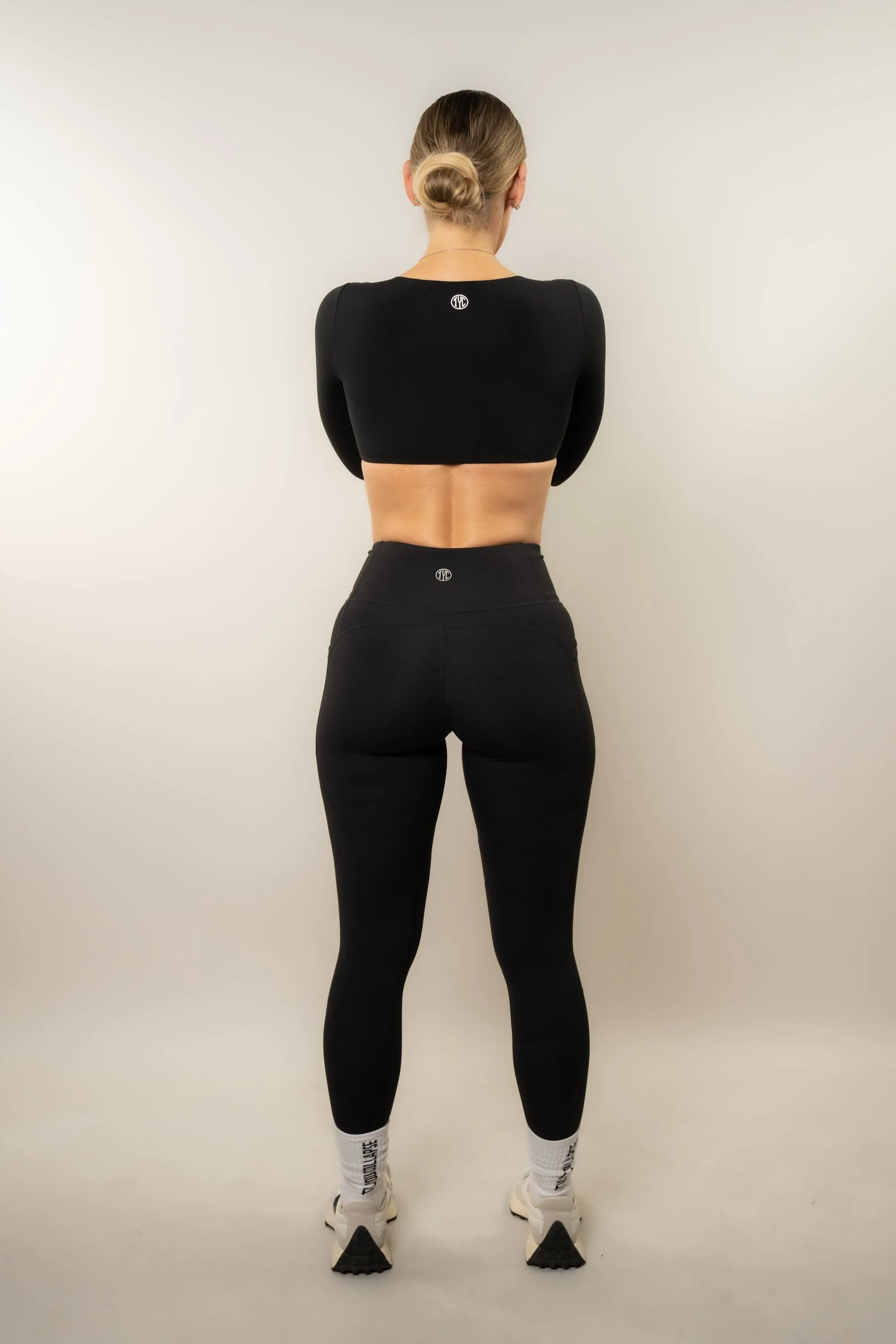 Tall 30" Effortless Heart Booty Leggings - Black