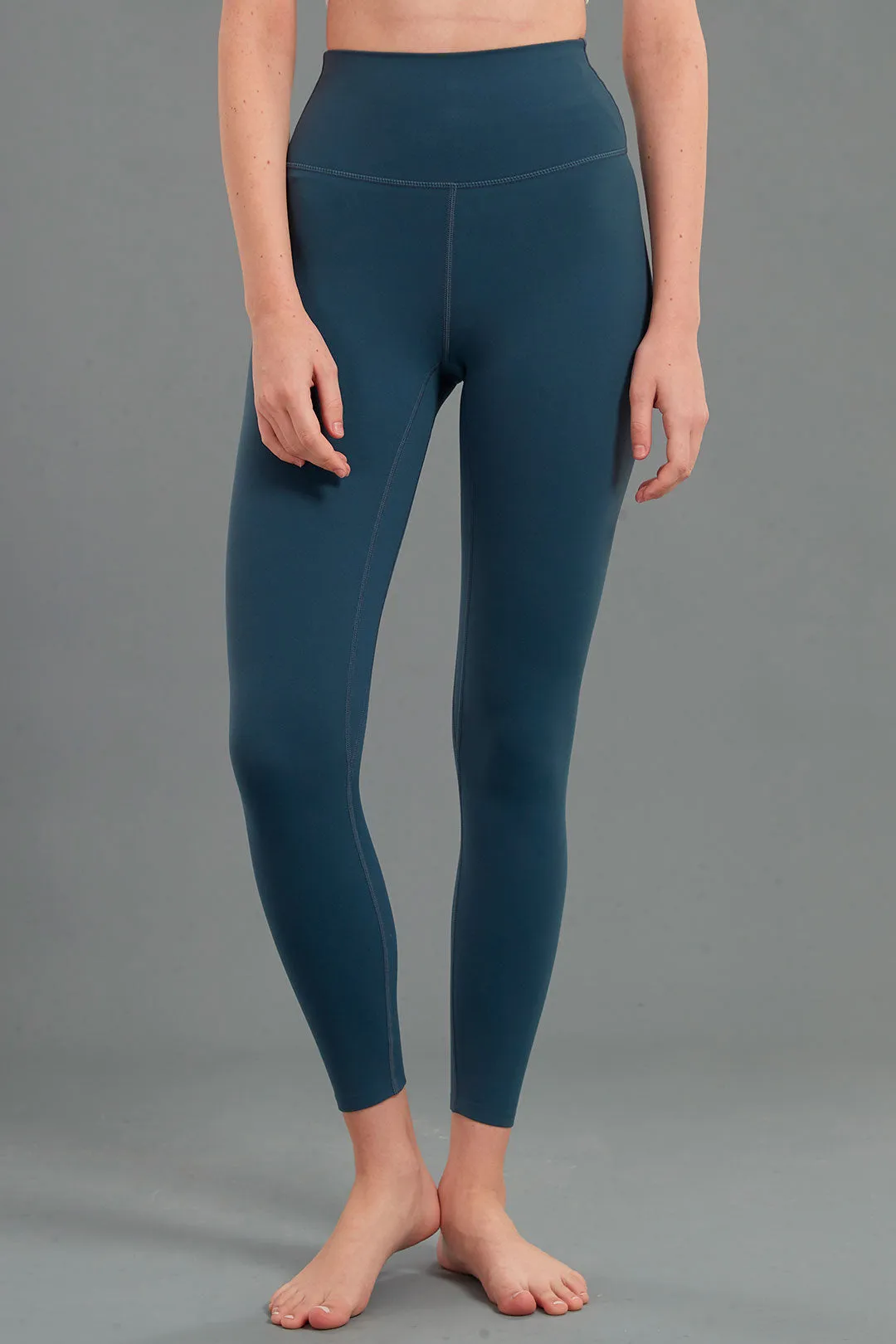 Ultra Soft Seamless High-Waist Plain Legging 25"