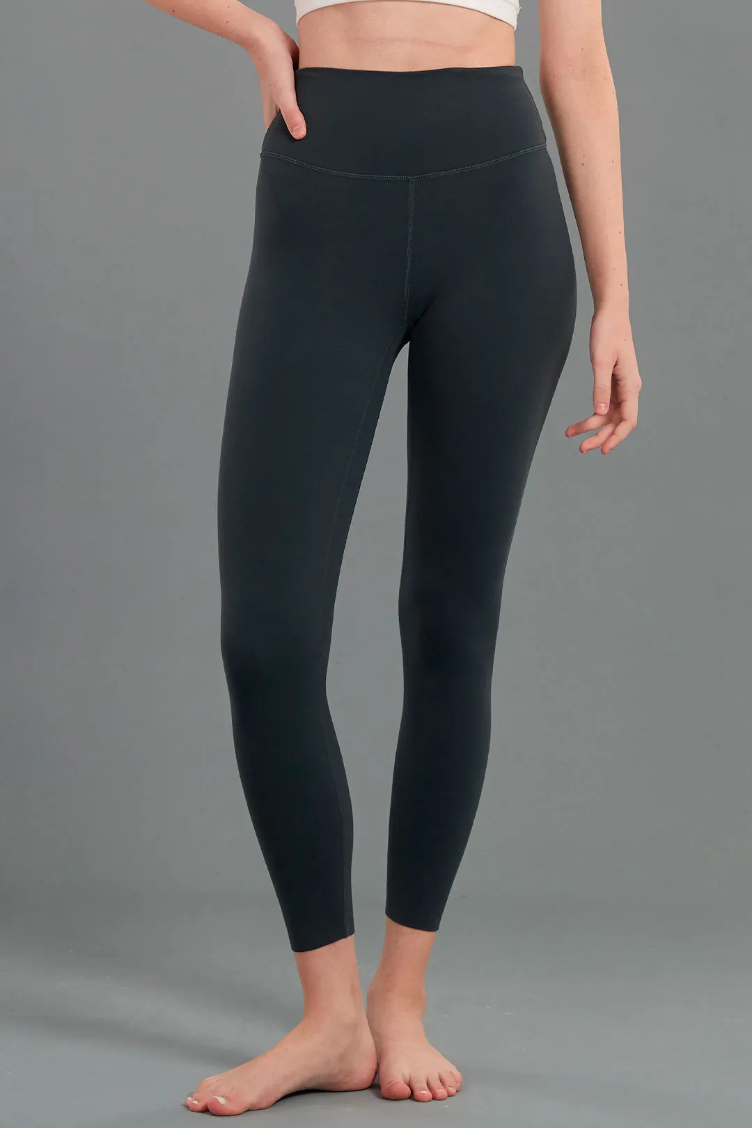 Ultra Soft Seamless High-Waist Plain Legging 25"