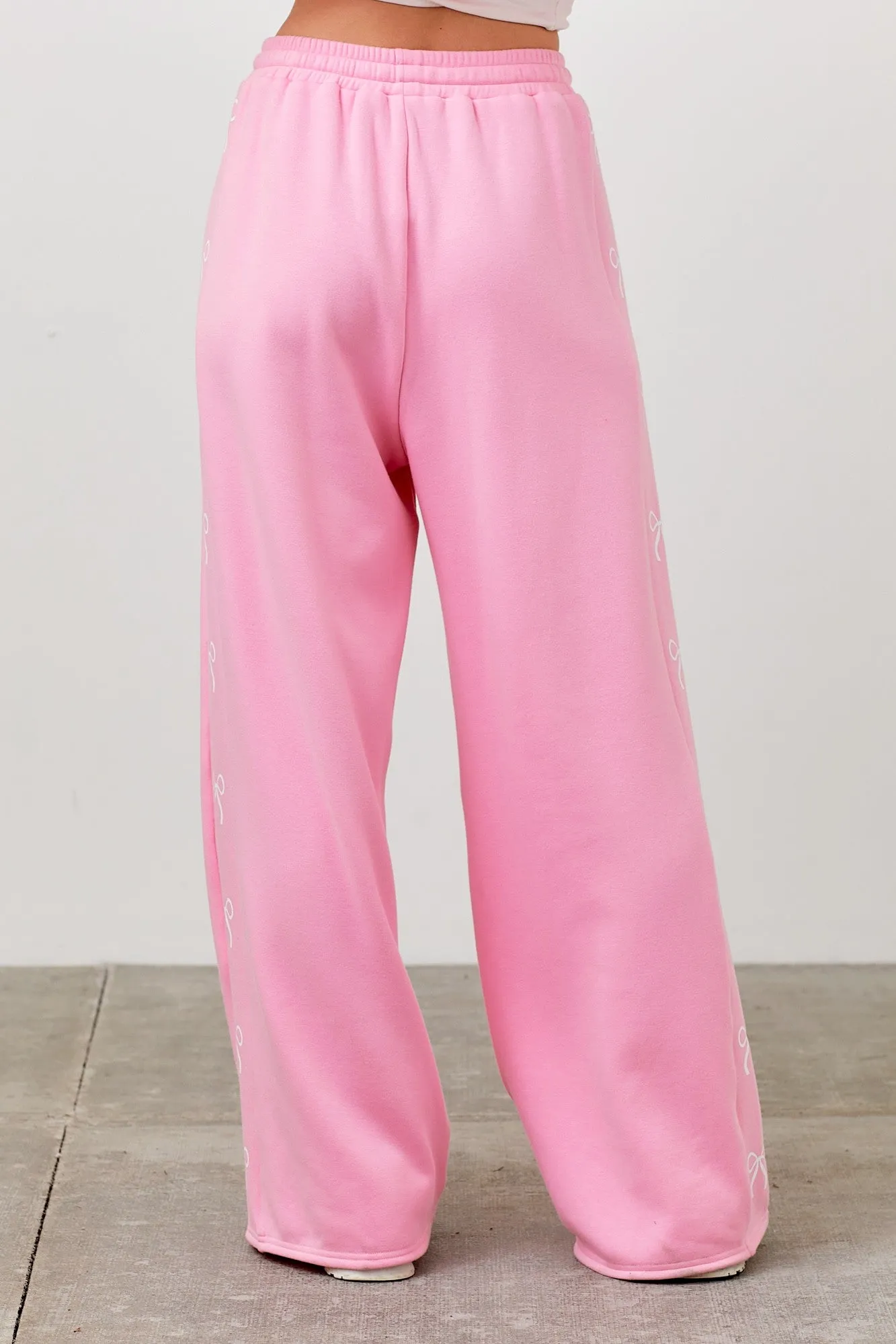 Wide Leg Fleece Pant With Printed Ribbon Bow